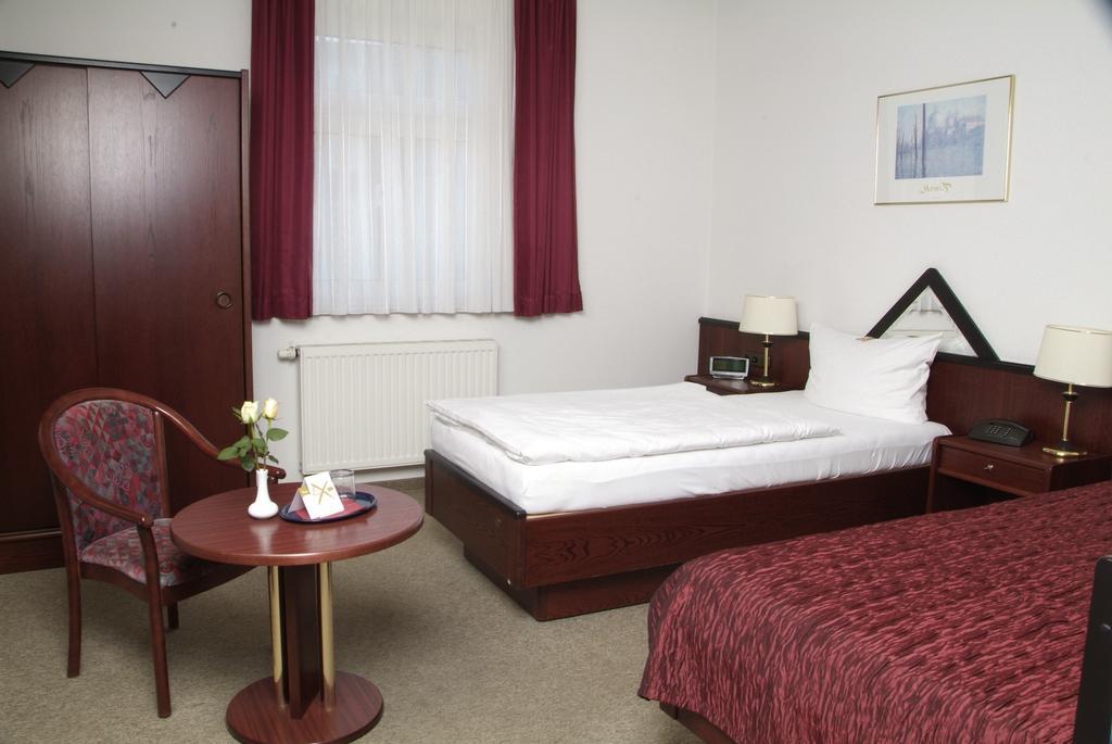 Am Rossplan Hotel Altenburg Bilik gambar